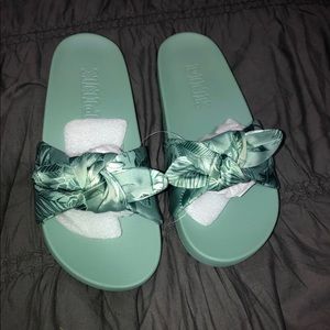 VS PINK SANDALS